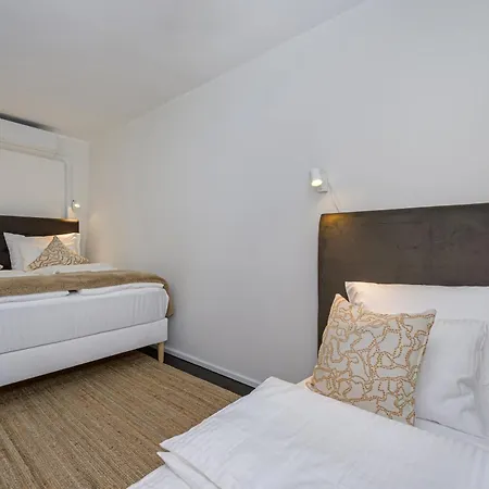 Old Town Silent Garden House * Tallin