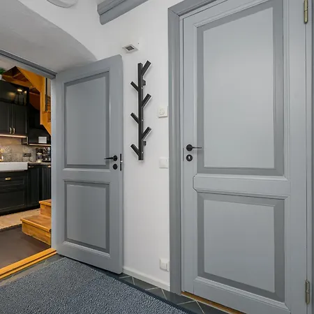 بيت للعطل Old Town Silent Garden House *