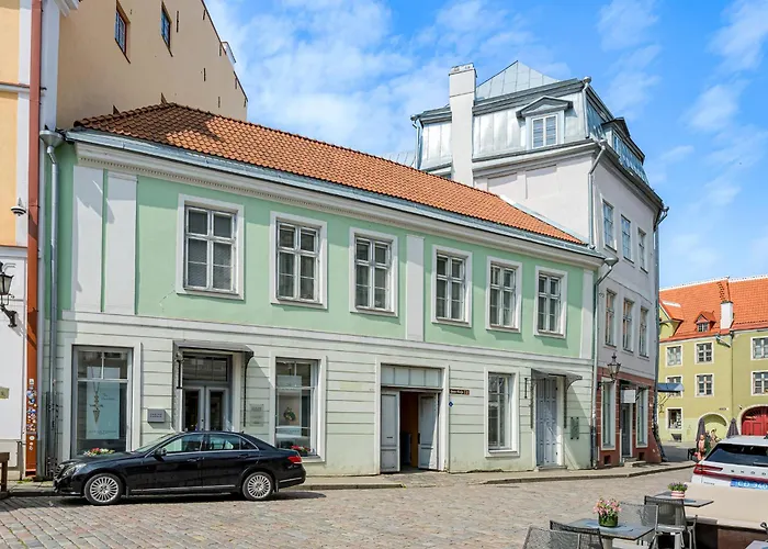 Old Town Silent Garden House Vakantiehuis Tallinn