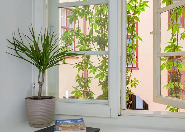 Old Town Silent Garden House Таллин