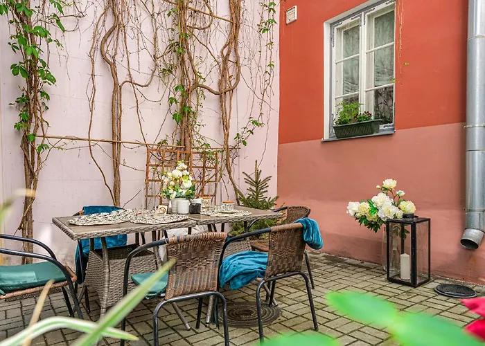 Old Town Silent Garden House Дом отдыха *