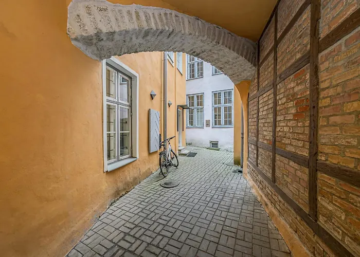 Old Town Silent Garden House Дом отдыха *