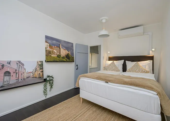 بيت للعطل Old Town Silent Garden House *