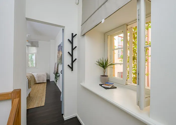 Old Town Silent Garden House بيت للعطل *