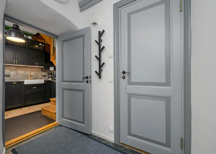 بيت للعطل Old Town Silent Garden House *